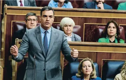  ?? Dani Duch ?? El presidente del Gobierno, Pedro Sánchez, ayer en la sesión de control en el Congreso