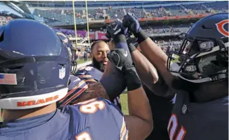  ?? NAM Y. HUH/AP ?? Bears defensive lineman Akiem Hicks (96), who returned Sunday against the Packers, wants to play in the last two games of the regular season, but a decision has not been made yet.