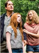  ??  ?? Shattered: Harrelson, Anderson and Watts in The Glass Castle