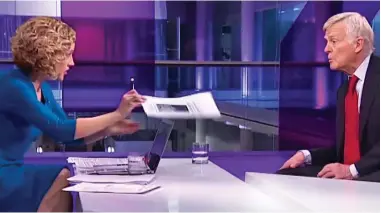  ??  ?? Drama: Cathy Newman confronts Max Mosley with the vile leaflet on Channel 4 News