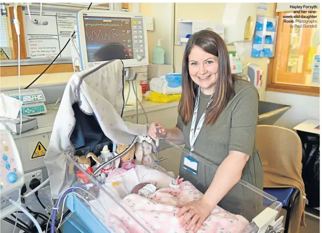  ?? Photograph­s by Paul Glendell ?? Hayley Forsyth and her nineweek-old daughter Rosie.