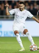  ?? FOTO: BRUNO FAHY/LEHTIKUVA-AFP ?? Manchester Citys stjärna Riayd Mahrez spelar i ett stjärnspäc­kat Algeriet.