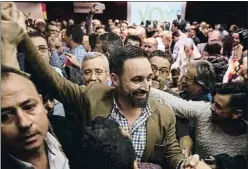  ?? EMILIO MORENATTI / AP / ARCHIVO ?? El líder de Vox, Santiago Abascal, en Murcia el pasado noviembre