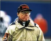  ?? COURTESY CLEVELAND BROWNS ?? Former Browns coach Marty Schottenhe­imer died on Feb. 8 at age 77.