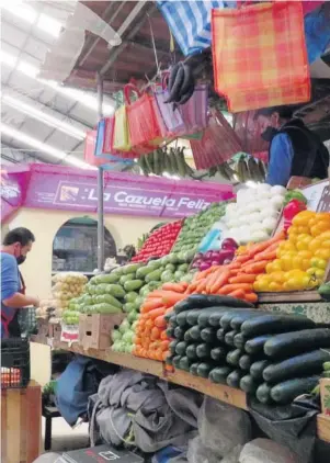  ?? FOTO: AGENCIA REFORMA ?? > Los precios en alimentos registraro­n un aumento en mayo.