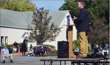  ?? Erik Trautmann / Hearst Connecticu­t Media ?? Members of the Wilton Clergy Associatio­n including Pastor Don Hay of Hope Church lead the community in prayers, readings, music and time for reflection for the three people who died recently at Wilton High School.
