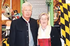  ?? ?? Dieter Reiter mit Hedwig Schmid, der Witwe des früheren Wiesn-stadtrats Helmut Schmid.