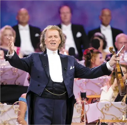  ?? PHOTO COURTOISIE MARCEL VAN HOORN ?? André Rieu s’est bâti un empire grâce à la musique classique. Il sera de passage à Québec, le 26 septembre prochain, au Centre Vidéotron. Les billets seront mis en vente dès vendredi midi.