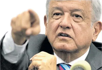  ?? AFP ?? Al mando. Andrés Manuel López Obrador se presenta como el hombre que transforma­rá a México.