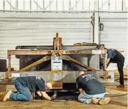  ??  ?? Richard Serra, 80, is preparing to show his “Forged Rounds” sculptures at Gagosian Gallery’s 24th Street location in New York, one of three new exhibits of the artist’s work to open soon.