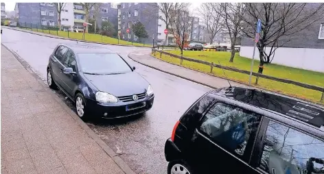  ?? FOTO: DÖRNER (ARCHIV) ?? Die Kreuzung Ritter von Halt- und Carl-Diem Straße: In der Stadt wird über eine Umbenennun­g diskutiert.