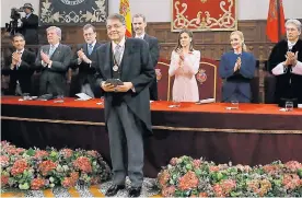  ?? AFP ?? Sergio Ramírez minutos después de recibir el Premio Cervantes.