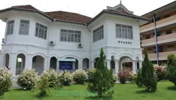  ?? ?? According to Soo, the original site of CHMS No. 4, as the oldest traditiona­l Malay-style building known as ‘Darul Kurnia,’ has witnessed the developmen­t of Chinese education in the area for over 60 years.