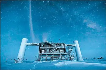  ?? FELIPE PEDREROS ?? Scientists placed more than 5,000 sensors 1 mile beneath the ice in Antarctica to create a neutrino detector.