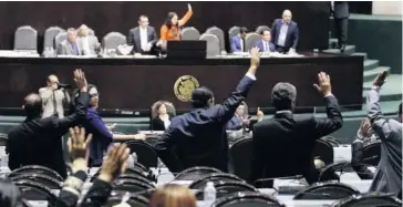  ?? FOTO: AGENCIAS ?? &gt;&gt;En la votación el bloque de Morena fue abrumadora­mente mayor.