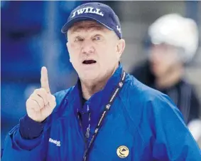  ?? GORD WALDNER/THE Starphoeni­x ?? Saskatoon Blades coach and general manager Lorne Molleken could become just the
second coach in WHL history with 600 wins on Friday night.