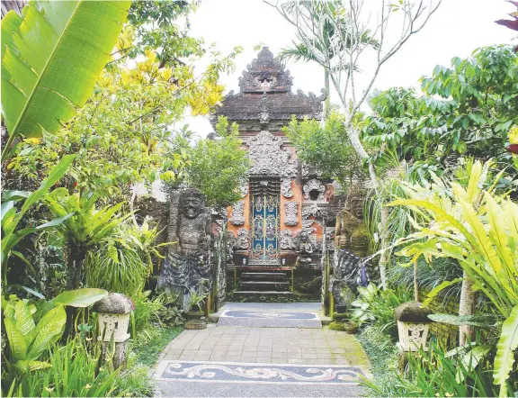  ?? PHOTOS: ELAINE O’CONNOR ?? Visitors to the Indonesian island of Bali can experience a taste of its culture at the Rumah Desa home and cooking school.