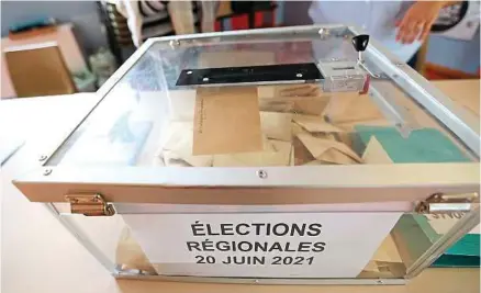 ?? P. Siccoli / Sipa ?? Le taux d’abstention atteindrai­t entre 66,1 et 68,6 %, selon les sondages, un record tous scrutins confondus en France, hors référendum.