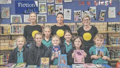  ?? PHOTOS: DUBBO PHOTO NEWS/KEN SMITH ?? Back, Miss Bladt-woicek, Mrs Davies, Mrs Fuller, front, Sienna, Apryl, Charlotte, Khloe, Jaydah, Jasmine and Mekenzie.