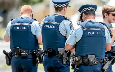  ?? PHOTO: MAARTEN HOLL/FAIRFAX NZ ?? More police officers will be hitting the streets in the Central District.