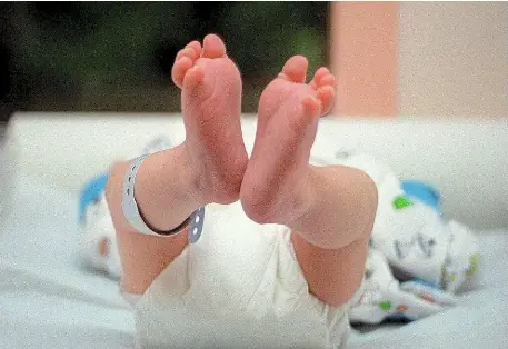 Infant mortality in France: an official report seeks solutions