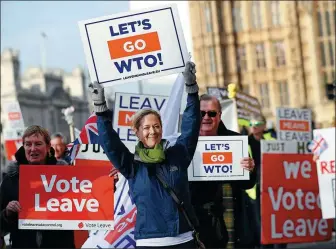  ?? HANNAH MCKAY / REUTERS ?? Pro-Brexit demonstrat­ors protest outside the Houses of Parliament, in Westminste­r, London, on Wednesday.