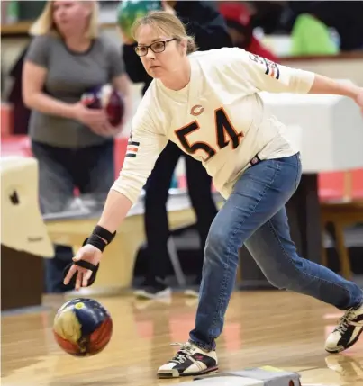  ?? | ROB DICKER/ FOR THE SUN- TIMES ?? Mary Carstens of Des Plaines rolled a 594, including 116 pins of handicap, at Sunset Bowl inWaukegan.