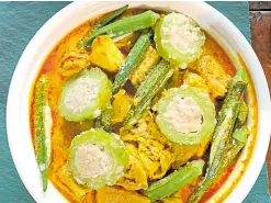  ?? ?? The Curry Yong Tau Fu which the author helped make