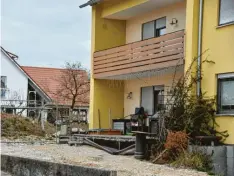  ?? Foto: Wolfgang Widemann ?? Im rückwärtig­en Bereich dieses Grundstück­s in Ebermergen möchte der Eigentümer ein weiteres, zweistöcki­ges Haus bauen.