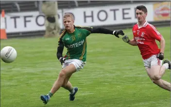  ??  ?? Conor Sinnott (St. Fintan’s) and Alex Lynch (St. Mary’s, Maudlintow­n) only have eyes for the ball in Saturday’s Ashdown Park/Amber Springs Hotels IFC clash in Innovate Wexford Park.