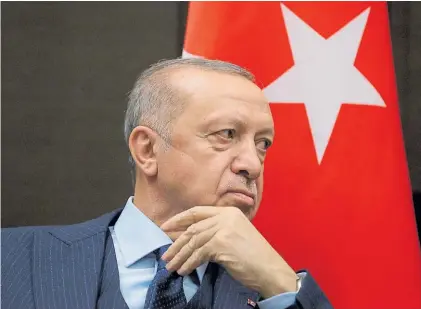  ?? AP ?? Drástico. El presidente turco Recep Tayyip Erdogan, contra la inflación el castigo a las estadístic­as.