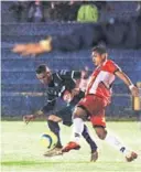  ?? CARTAGINÉS ?? Los brumosos presentaro­n su equipo bajo la lluvia.