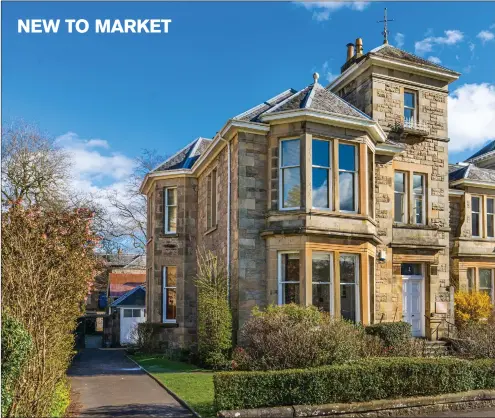  ?? ?? This prestigiou­s property, located at the foot of Stirling Castle within the Kings Park area, also includes an attached two-bedroomed Victorian cottage with its own private entrance