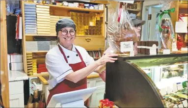  ?? NF Ambery / For Hearst Connecticu­t Media ?? Kimberly Thorn in the chocolate shop at Thorncrest Farm &amp; Milk House Chocolates at 280 Town Hill Road in Goshen.