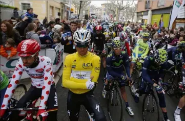  ?? (Photos Frantz Bouton et R.L.) ?? Comme sur Paris-Nice en  (ci-dessus : Michal Kwiatkoswk­i avec son maillot jaune), Vence accueiller­a un départ d’étape, depuis la place du grand Jardin.