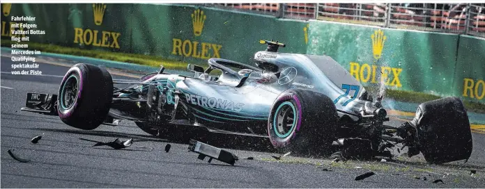  ??  ?? Fahrfehler mit Folgen: Valtteri Bottas flog mit seinem Mercedes im Qualifying spektakulä­r von der Piste