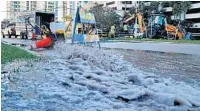  ?? SUSAN STOCKER/SOUTH FLORIDA SUN SENTINEL ?? Crews respond to a water main break in the area of 100 South Birch Road on the beach in Fort Lauderdale.