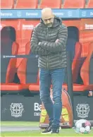  ?? Photo / AP ?? A despondent Bayer Leverkusen coach Peter Bosz.