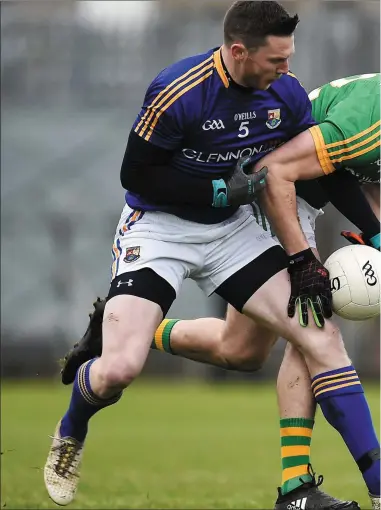  ??  ?? St Colmcille’s man Graham Reilly was Meath’s top scorer from play in a mixed team performanc­e against Clare at P