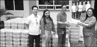  ??  ?? Through various corporate citizenshi­p initiative­s, BDO Foundation continued to pursue efforts to support civilians, teachers, police and military personnel affected by the Marawi City crisis.