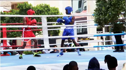  ?? ?? GLADIATORS: Local boxers slugged it out at the Gaborone CBD this past weekend.