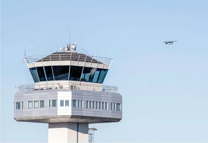  ?? FOTO: MARIT HOMMEDAL/LEHTIKUVA-AFP ?? ■ Flera ryska medborgare har gripits i Norge efter att ha flygit över flygplatse­r och skyddsområ­den under de senaste veckorna.