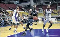  ?? TARA KRAJEWSKI/SPECIAL TO POSTMEDIA NETWORK ?? Niagara River Lions forward Richard Amardi goes in for the shot in National Basketball League of Canada action Tuesday night against the KitchenerW­aterloo Titans at The Aud.