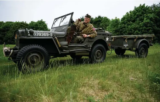  ?? Bilder: JOHAN NILSSON ?? RULLAR ÅRET RUNT. Mats Lithanders Willys MB är från 1944. För Mats är den i högsta grad levande.