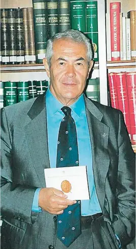  ?? ?? El profesor Manuel Espadas Burgos
