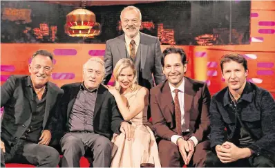  ?? PHOTO: PA IMAGES ON BEHALF OF SO TV ?? Stars: Host Graham Norton with (seated from left) Bruce Springstee­n, Robert De Niro, Sienna Miller, Paul Rudd and James Blunt.