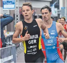  ?? FOTO: PRIVAT ?? Jannik Schaufler vom DAV Ravensburg feierte einen gelungenen Einstand im Triathlon Europa Cup der Elite.