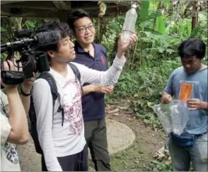  ??  ?? filmed by Takeuchi in Xishuangba­nna, Yunnan province.