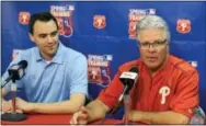  ?? THE ASSOCIATED PRESS FILE ?? Phillies general manager Matt Klentak, left, and manager Pete Mackanin were part of a brain trust that convened Friday to discuss the direction the team will take before heading south for spring training in 2017.