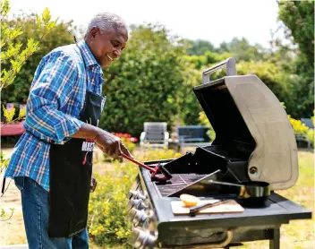  ?? / Pexels Photos ?? Braai materials would be the perfect gift for Father’s Day. It is never too late to show you appreciate your father’s role in your life.